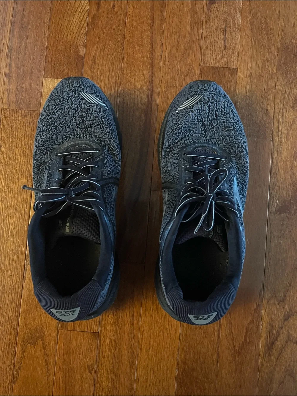 Brooks breathable knit